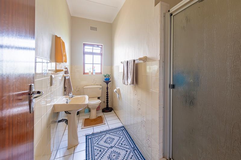 5 Bedroom Property for Sale in Riviersonderend Western Cape